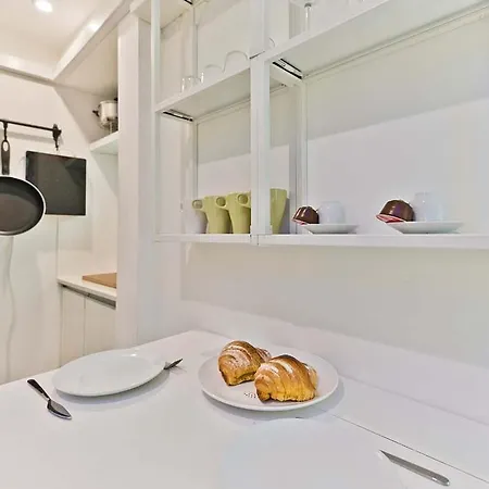 Bmyguest - Fado * Lisbon